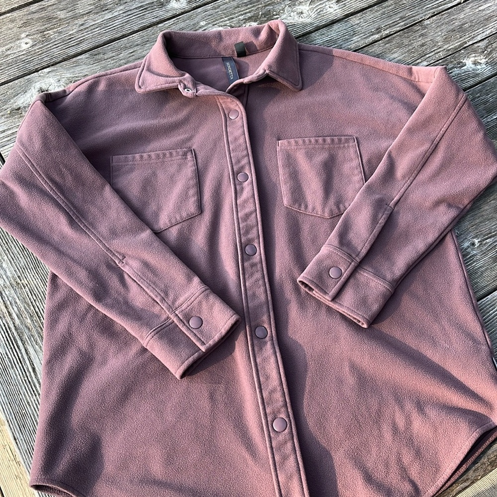 Mondetta fleece work shirt. Mauve/purple. Size medium.